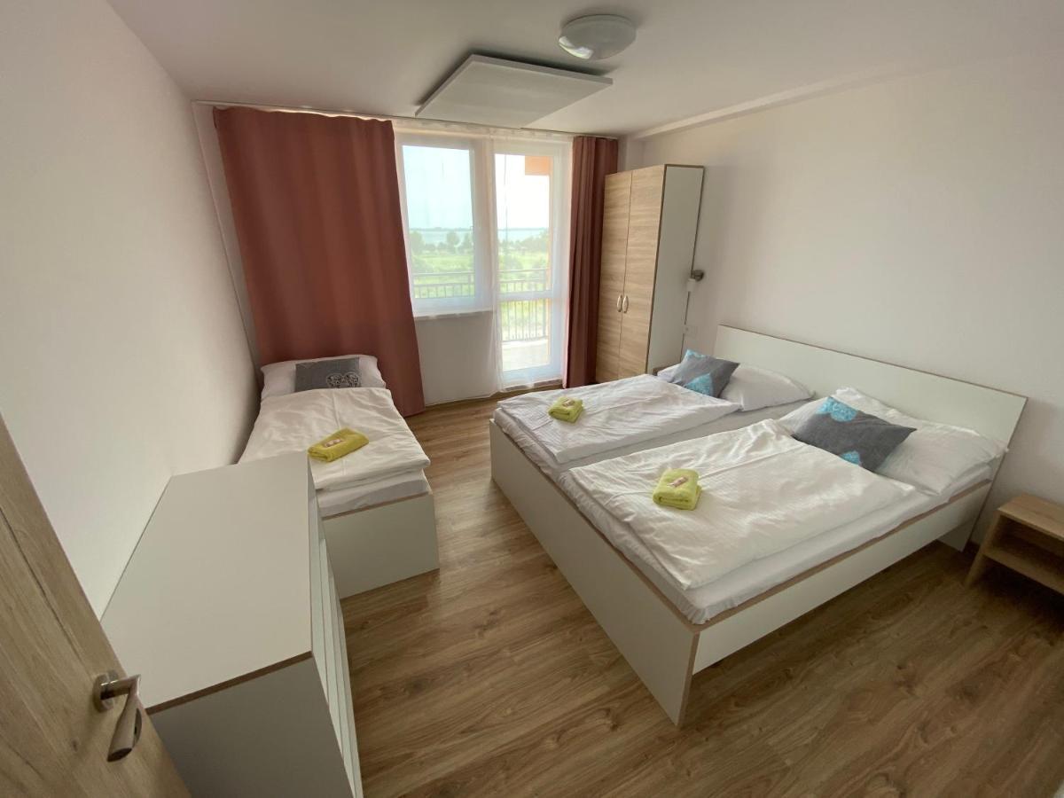 Hotel Felicia Kaluža Екстериор снимка