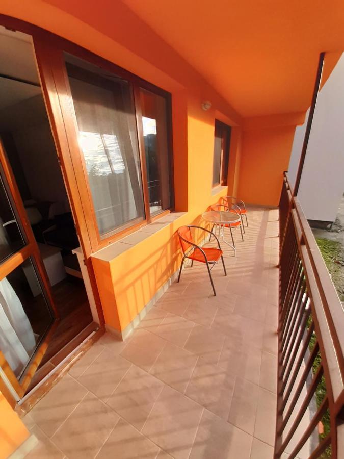 Hotel Felicia Kaluža Екстериор снимка