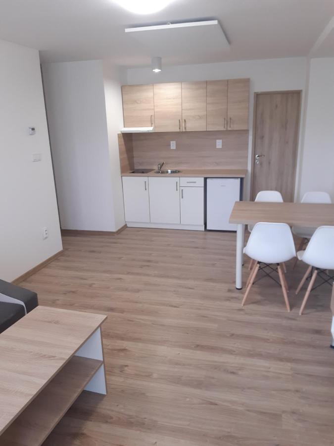 Hotel Felicia Kaluža Екстериор снимка