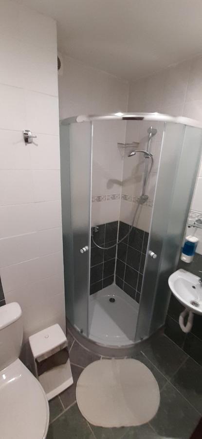 Hotel Felicia Kaluža Екстериор снимка