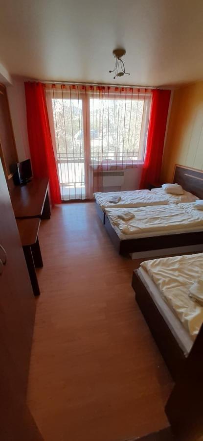 Hotel Felicia Kaluža Екстериор снимка