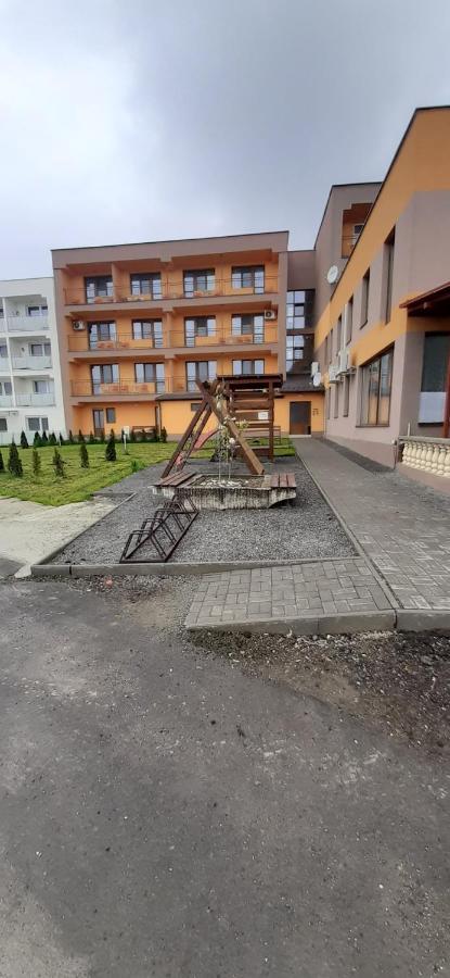 Hotel Felicia Kaluža Екстериор снимка