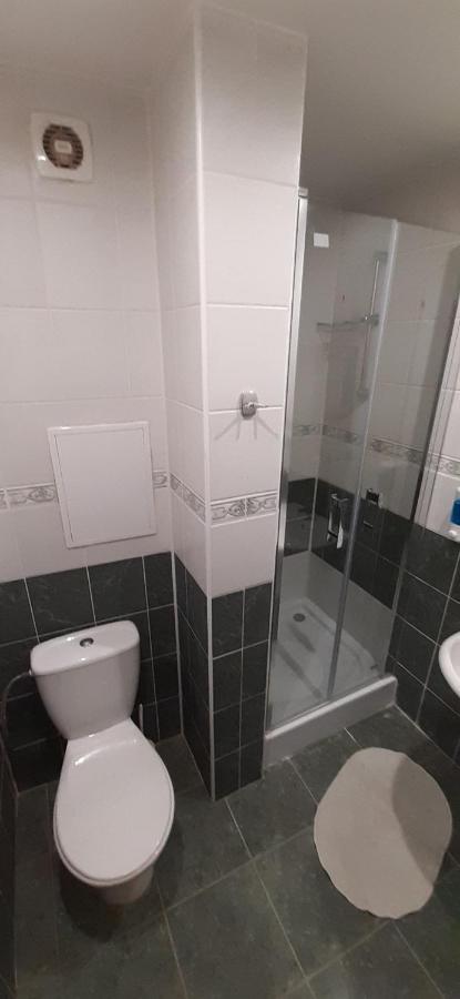 Hotel Felicia Kaluža Екстериор снимка