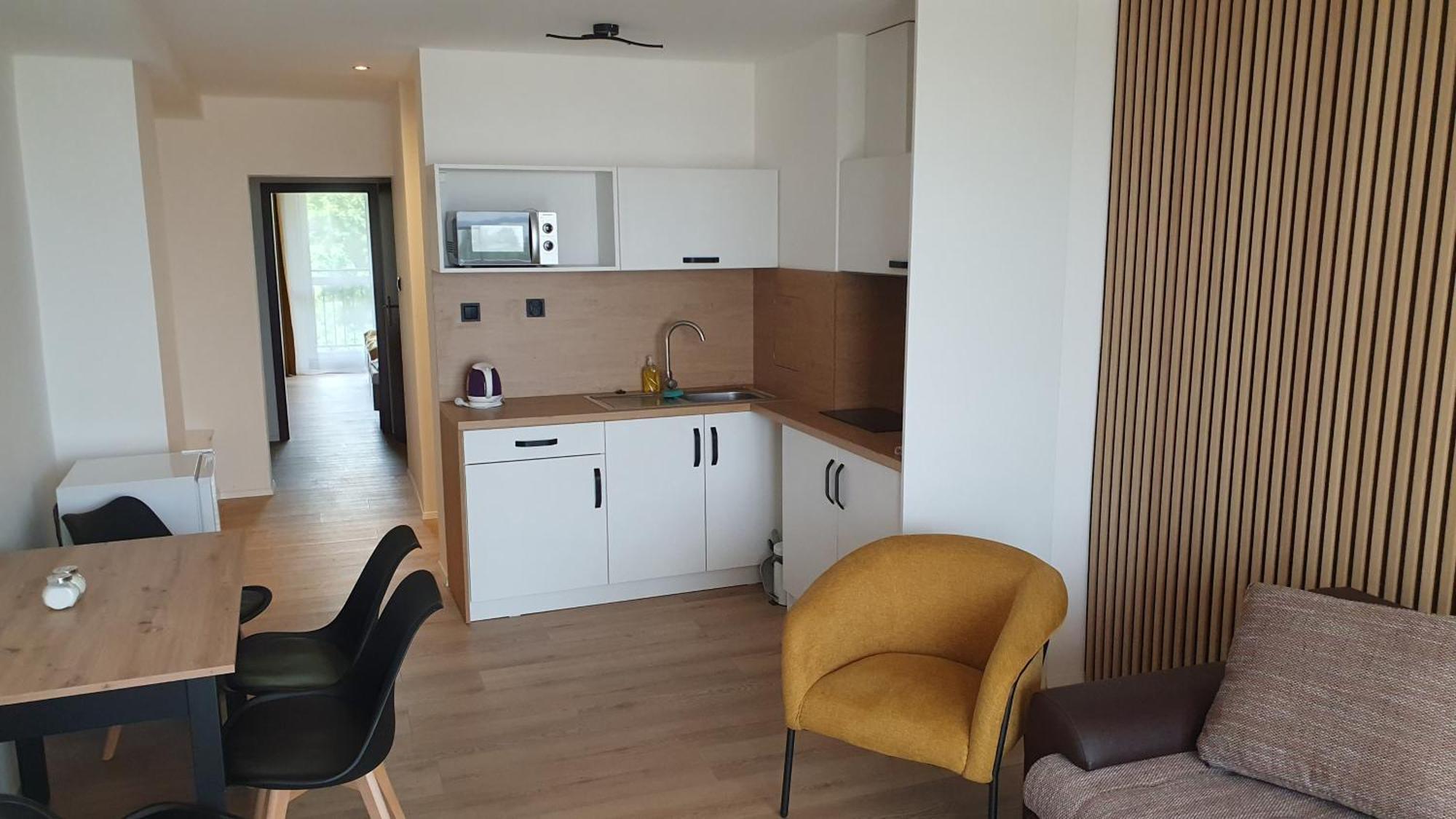 Hotel Felicia Kaluža Екстериор снимка