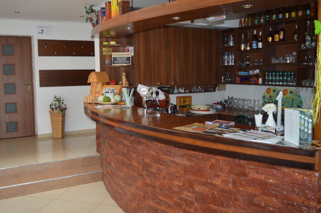 Hotel Felicia Kaluža Екстериор снимка